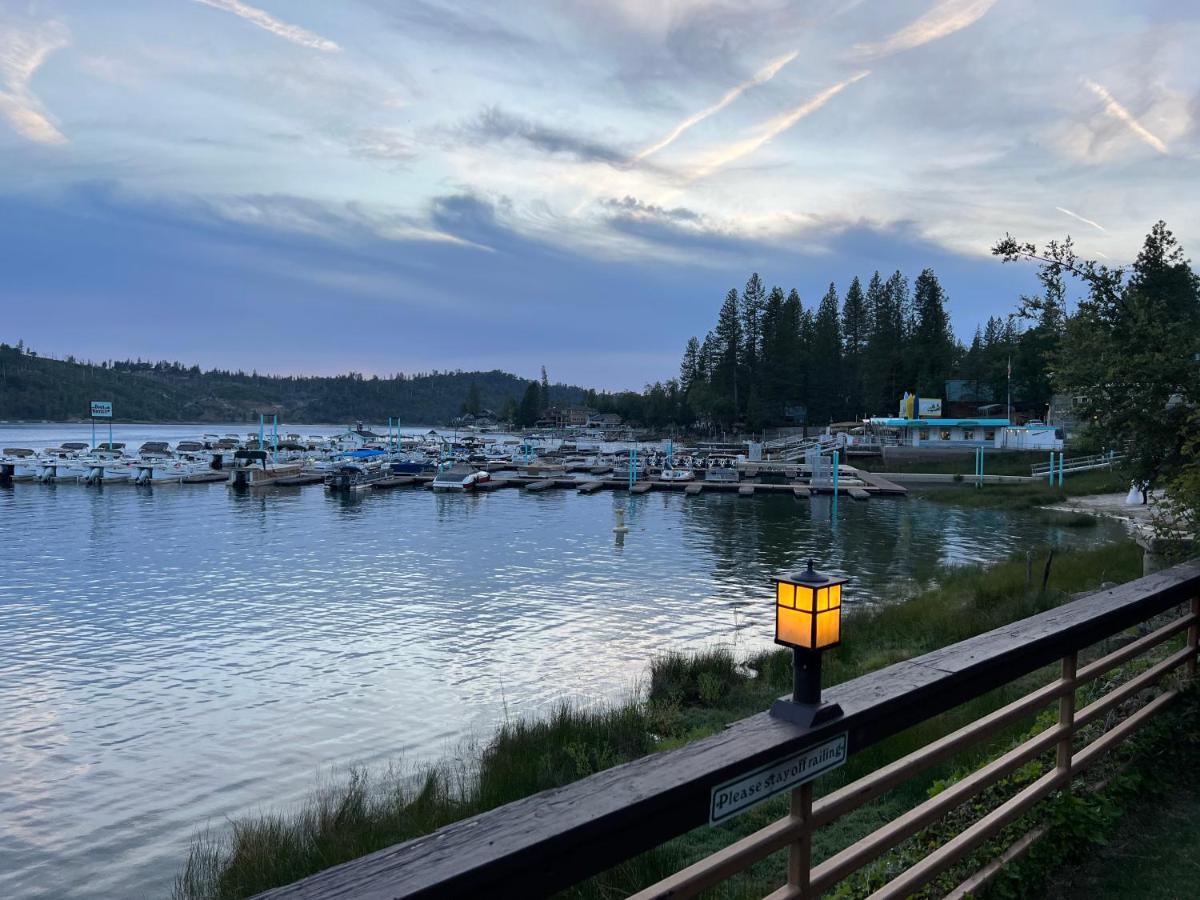 The Pines Resort & Conference Center Bass Lake Exterior photo
