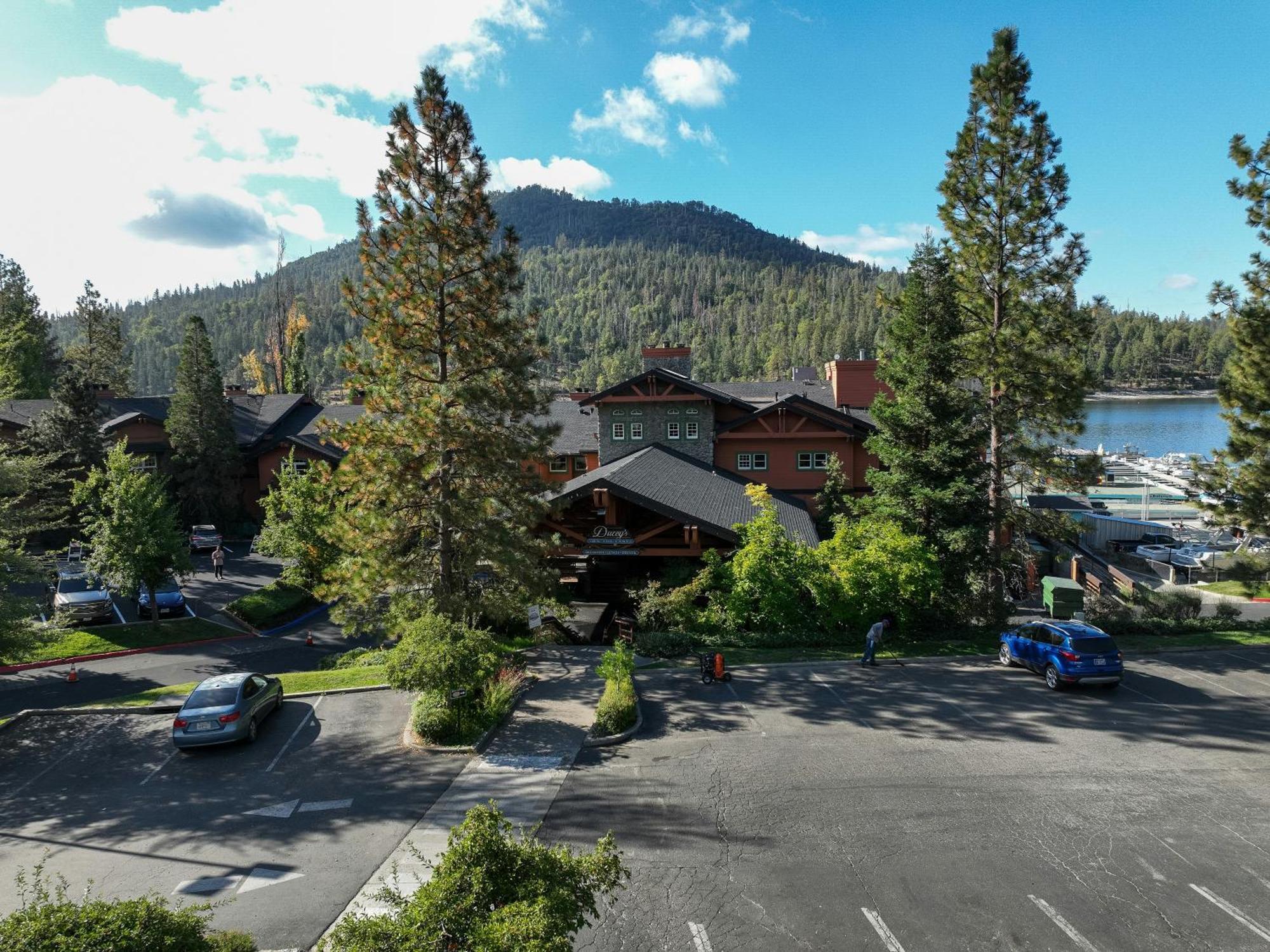 The Pines Resort & Conference Center Bass Lake Exterior photo
